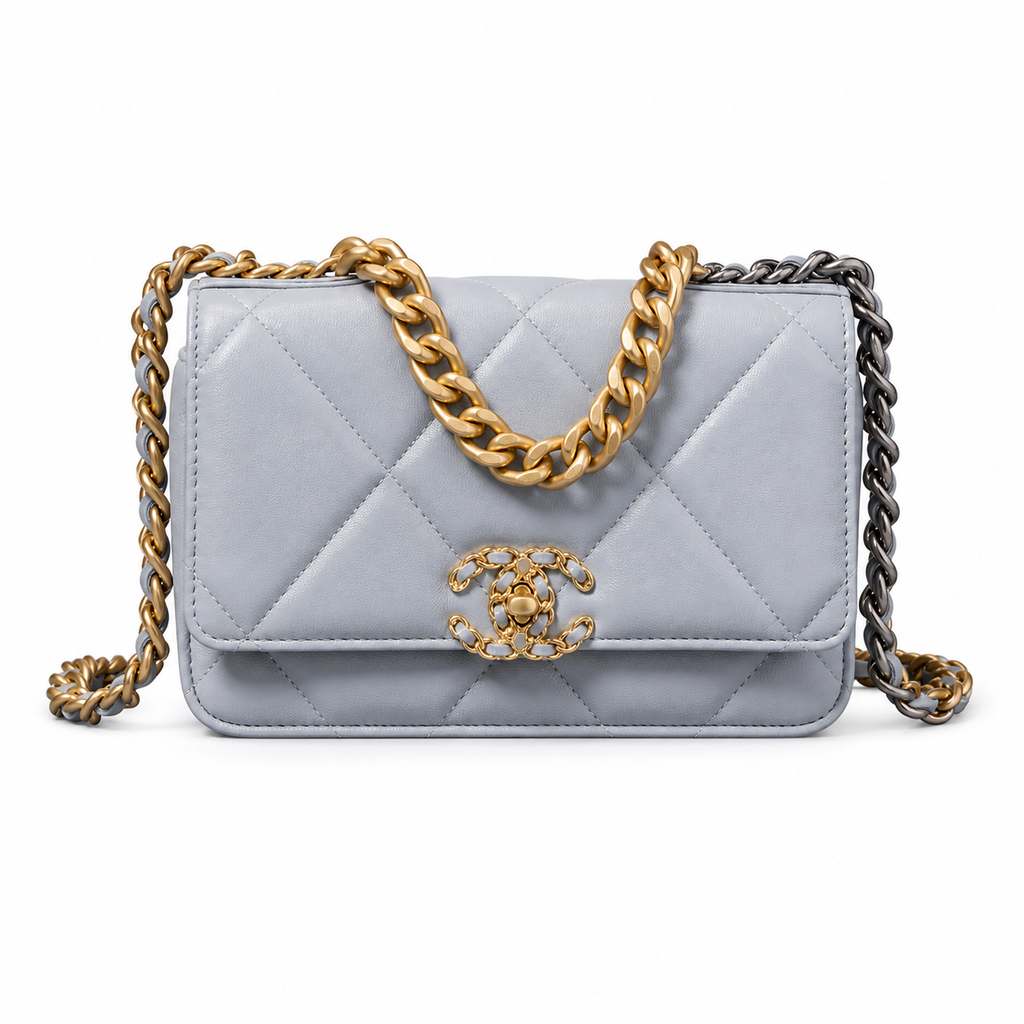 Chanel Classic Quilted Slim Flap Bag | CC Turn-Lock Leather Chain Strap — 12x19.5cm